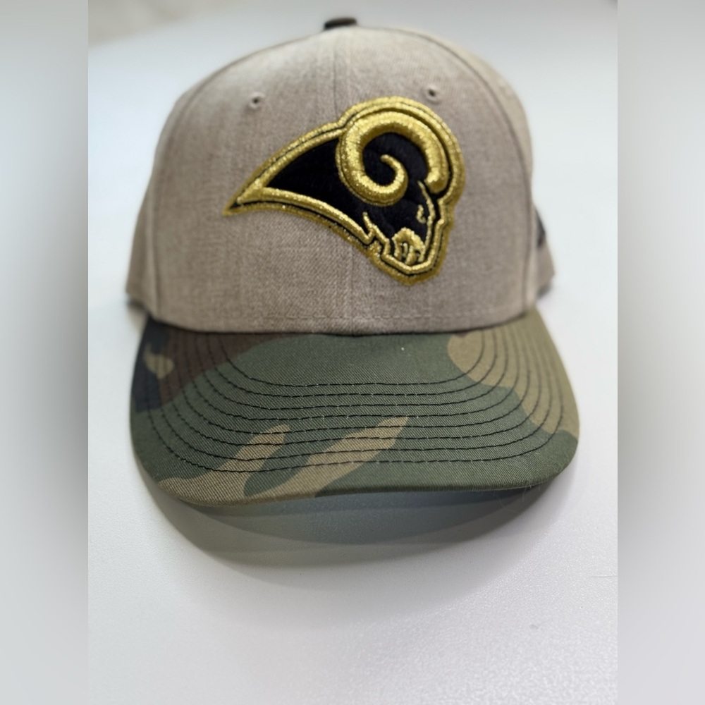 Los Angeles Rams Snapback Cap...Size 7